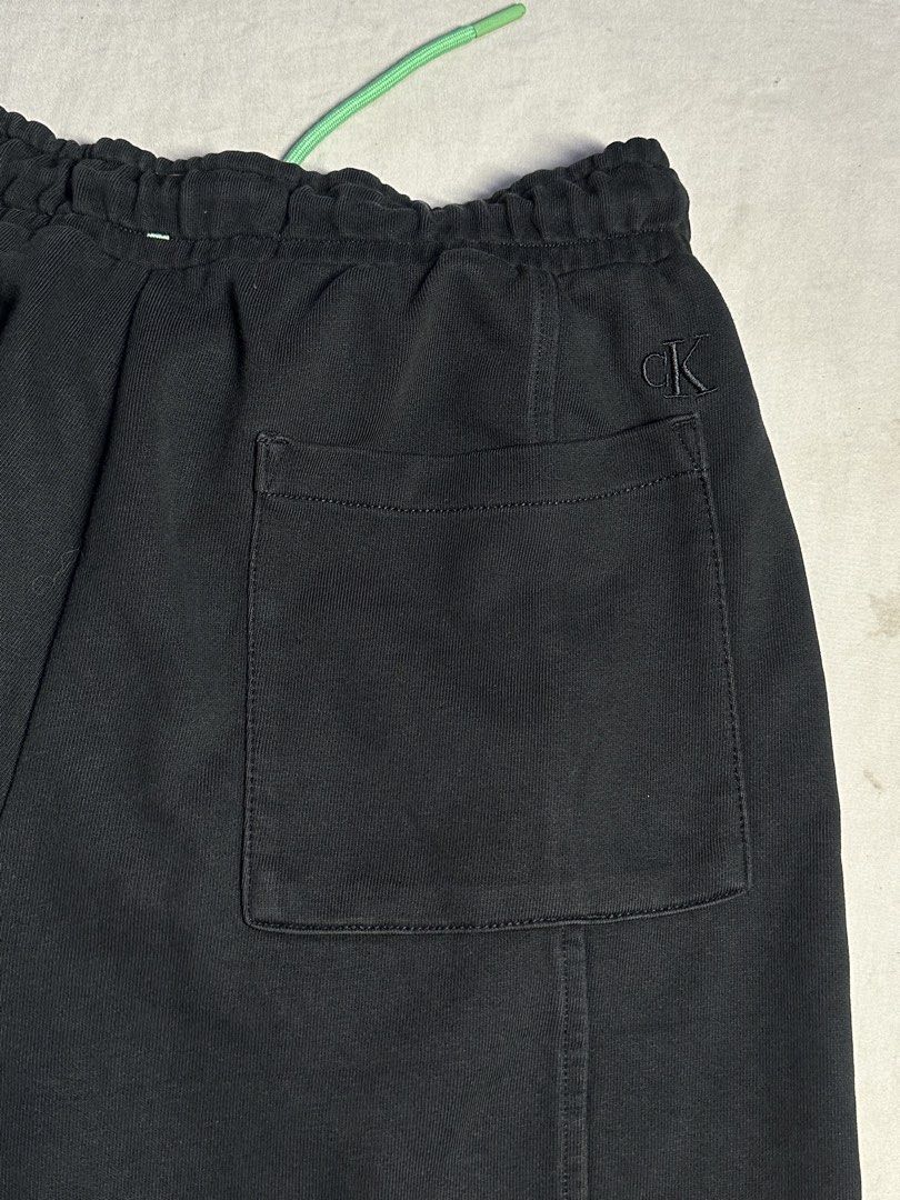 CK Shorts (Category: Luxury Apparel) located in Manila. Submitted by 1miggy (Listing ID 1460965749, Image 3). Description: .