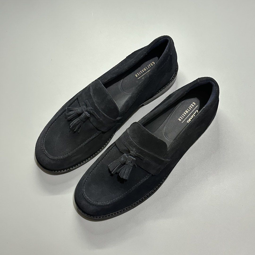 CLARKS Craftmaster Suede Tassle Loafers (Category: Dress Shoes) located in Baguio. Submitted by macshop_items (Listing ID 1460972939, Image 2). Description: CLARKS Craftmaster Suede Tassle Loafers - Navy blue - Size 11us(28cm) - Good as new - SRP: ₱7k-11k+ ₱ 3,880 + sf only!.