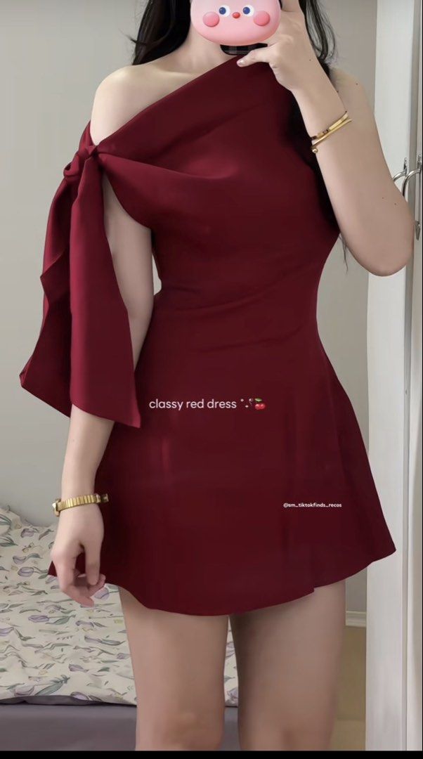 Classy Red One-Shoulder Bow Detail Mini Dress (Category: Dresses) located in Manila. Submitted by rjarica (Listing ID 1461112521, Image 3). Description: - Super cute red mini dress - One-shoulder design with a bow detail on the strap - Flattering A-line skirt - Ideal for parties or a night out - Makes you look amazing!.