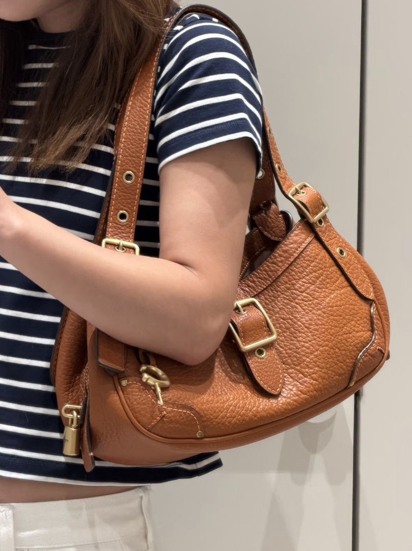 Coach Drifter Shoulder Bag 31 (Category: Shoulder Bags) located in Pasig City. Submitted by maryjanegr (Listing ID 1460959956, Image 2). Description: 🍒 OG from Factory Outlet 🍒 Complete with Dustbag, Paperbag, and Care Card 🍒 Taguig Location.
