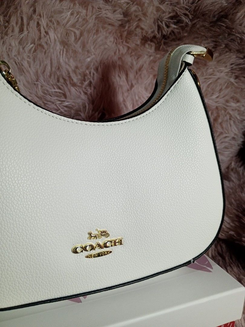 Coach White Leather Hobo Shoulder Bag (Category: Shoulder Bags) located in Lucena. Submitted by jl_finds_thrift (Listing ID 1460934492, Image 2). Description: inclusions: box &dust bag loc: lucena city open for unli vc and vouch.