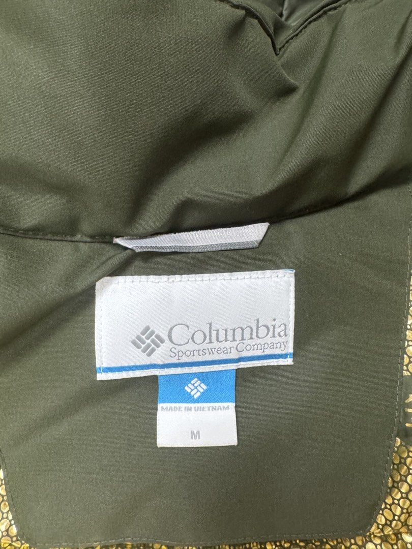 Columbia （分類：外套及戶外衣服）位於 Hong Kong。 由 robin1126 提交（商品編號 1460959457，圖片 5）。簡介： 全新約2月專門店購入吊牌未剪 原價$4680。