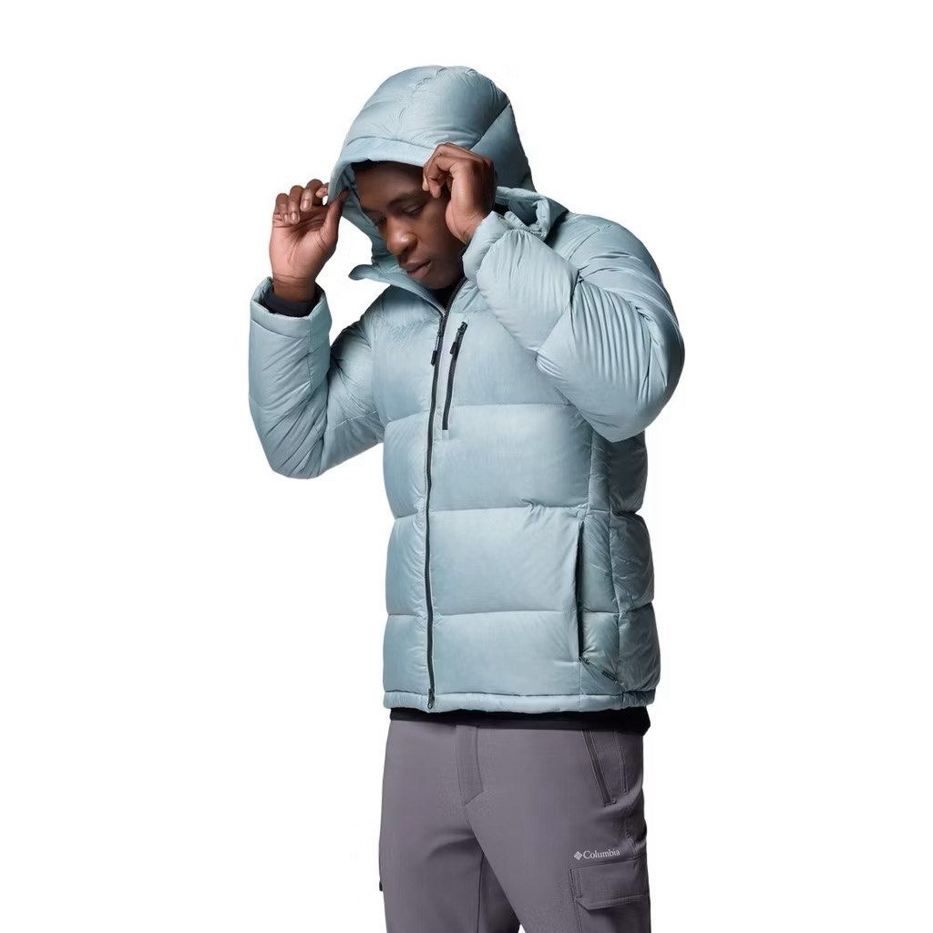 Columbia Men's Hooded Puffer Jacket - Light Blue (Category: Coats, Jackets and Outerwear) located in Dumaguete. Submitted by Dessertly (Listing ID 1461027961, Image 2). Description: - Columbia hooded puffer jacket - Light blue color - Full zip front closure - Chest zip pocket - Two side pockets - Attached hood - Perfect for staying warm and looking good.