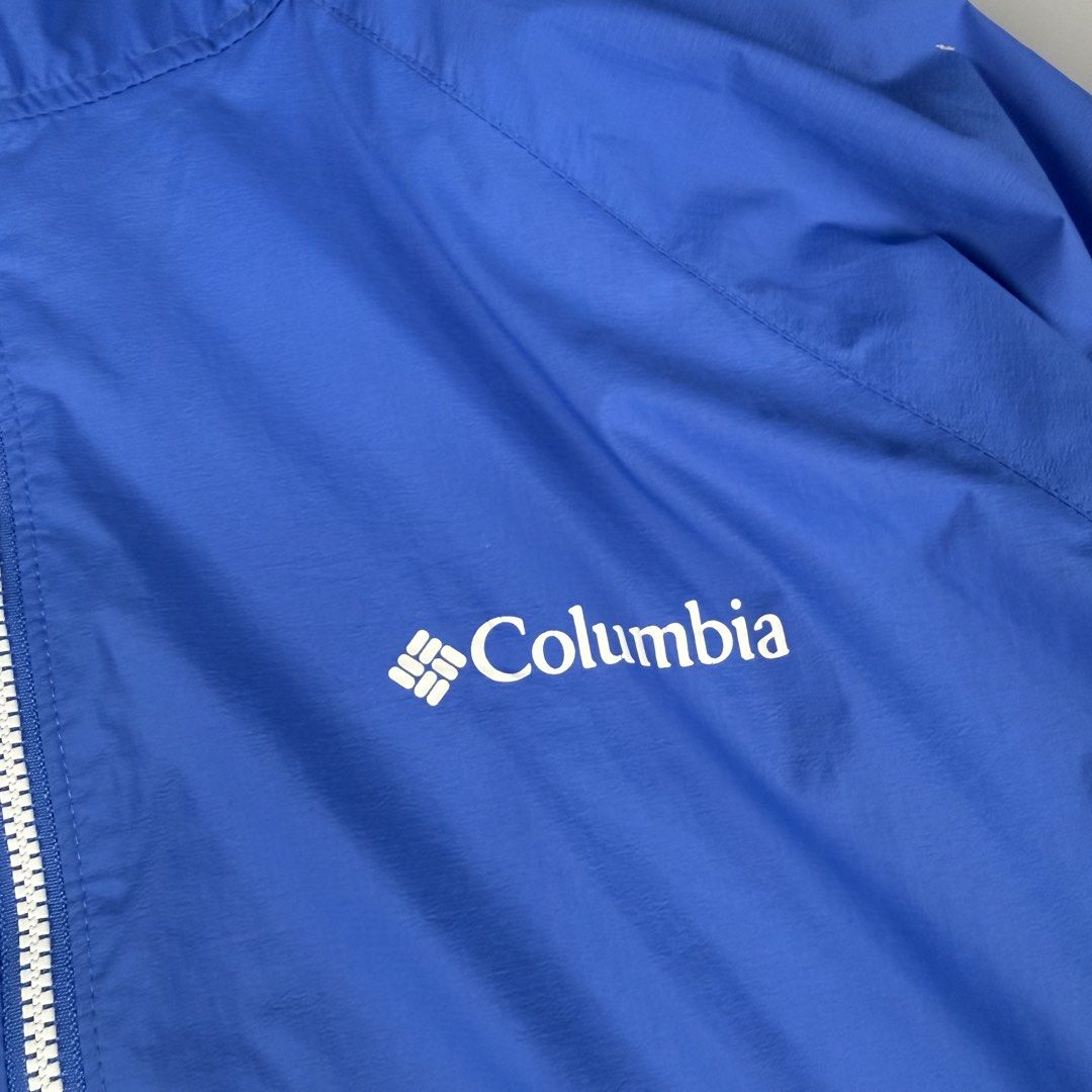 Columbia windbreaker lightweight packable blue (Category: Coats, Jackets and Outerwear) located in Cavite. Submitted by epiboie (Listing ID 1460967987, Image 2). Description: Columbia windbreaker lightweight packable blue Medium mens 22x27.5 Color rate: 9.5/10 excellent condition No issue 1080 - .