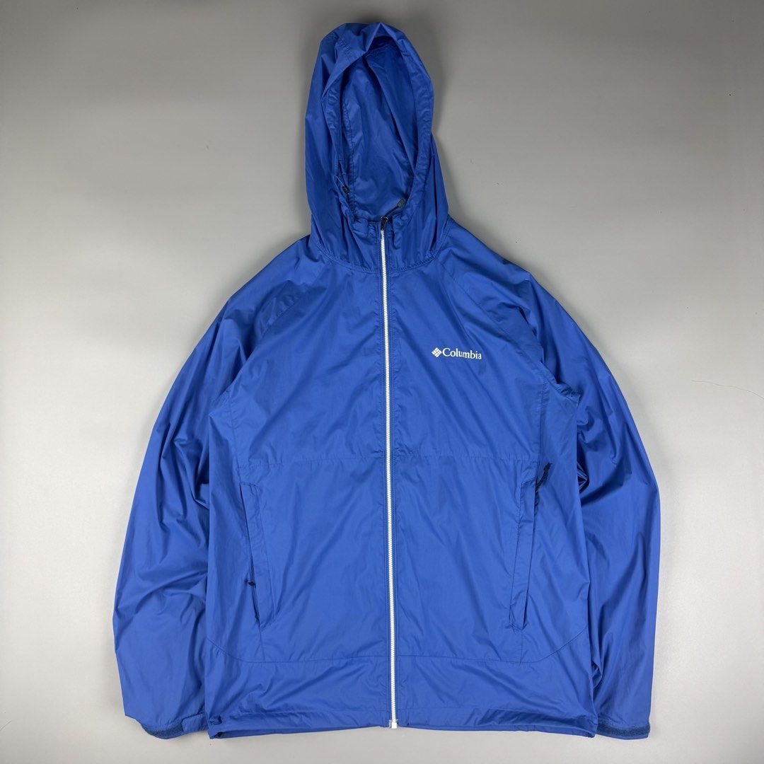 Columbia windbreaker lightweight packable blue (Category: Coats, Jackets and Outerwear) located in Cavite. Submitted by epiboie (Listing ID 1460967987, Image 1). Description: Columbia windbreaker lightweight packable blue Medium mens 22x27.5 Color rate: 9.5/10 excellent condition No issue 1080 - .