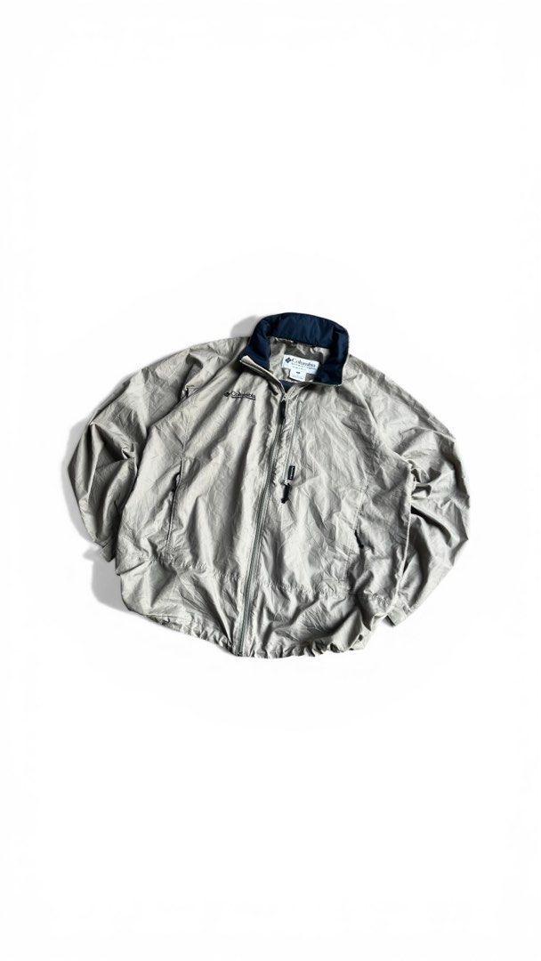 Columbia windbreaker packable (Category: Coats, Jackets and Outerwear) located in Manila. Submitted by thrift_tg (Listing ID 1460921887, Image 1). Description: Columbia packable Large to xl Qc loc Dm.