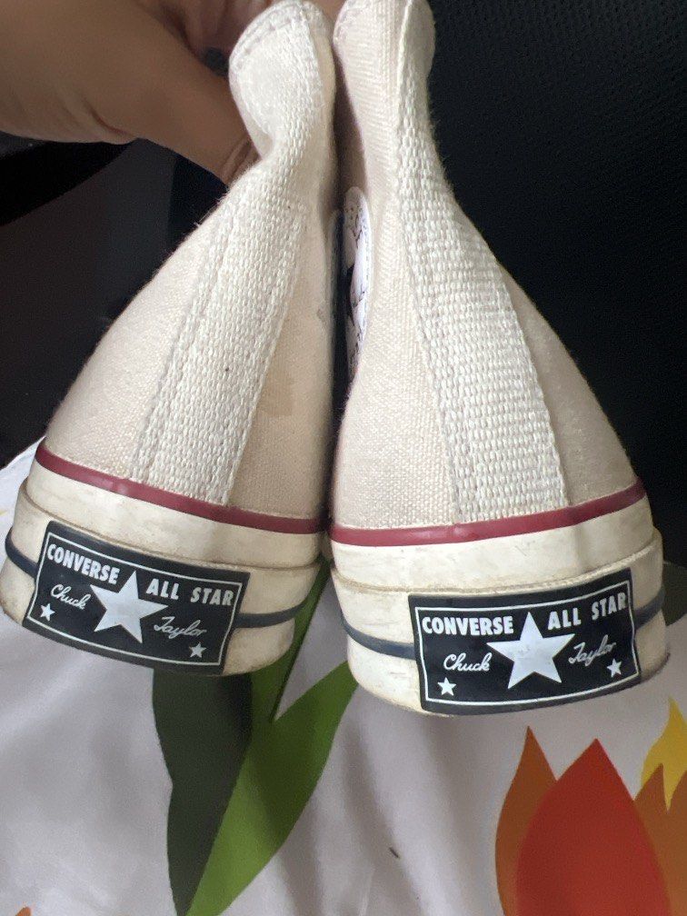 Converse - chuck taylor -high cut - authentic (Category: Sneakers) located in Bulacan. Submitted by monaami (Listing ID 1461113373, Image 3). Description: Original Chucks. No box. Size EUR 38/7.5 womens/5.5 UK/ 24.5 CM.