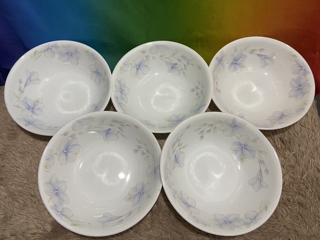 corelle serving bowl(lapinue) (Category: Dinnerware & Cutlery) located in Pasig City. Submitted by jie_russ (Listing ID 1460940205, Image 1). Description: corelle serving bowl USED Made in USA 5 pcs for ₱2,750.