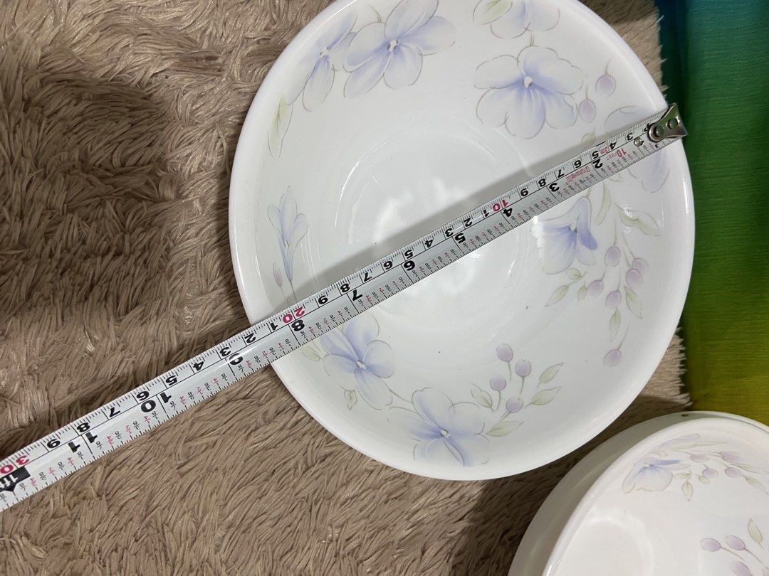 corelle serving bowl(lapinue) (Category: Dinnerware & Cutlery) located in Pasig City. Submitted by jie_russ (Listing ID 1460940205, Image 3). Description: corelle serving bowl USED Made in USA 5 pcs for ₱2,750.