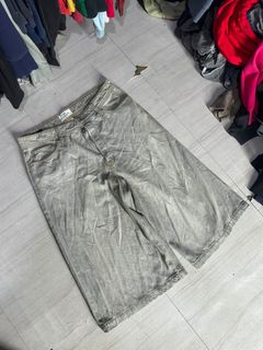 (Category: ) located in . Submitted by nb_thriftshop (Listing ID 1461063728, Image 1). Description: .