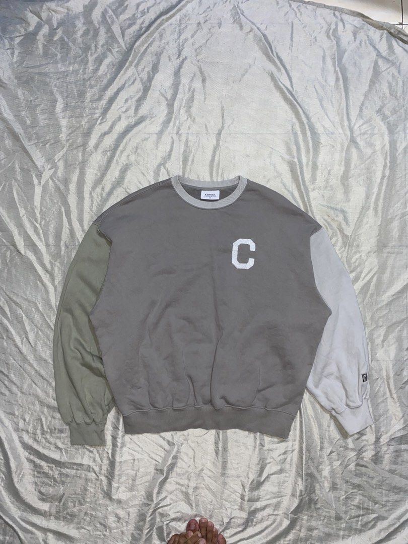 COVERNAT Colorblock Sweatshirt (Category: Coats, Jackets and Outerwear) located in Davao. Submitted by chazethrift (Listing ID 1461015732, Image 1). Description: - Cool colorblock sweatshirt from COVERNATO - Features a 'C' graphic on the front - Ideal for casual wear - Comfortable and stylish.