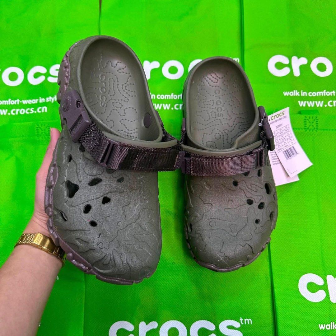 CROCS ALL TERRAIN ATLAS CLOG (Category: Slippers & Slides) located in Manila. Submitted by justria (Listing ID 1461096575, Image 3). Description: .