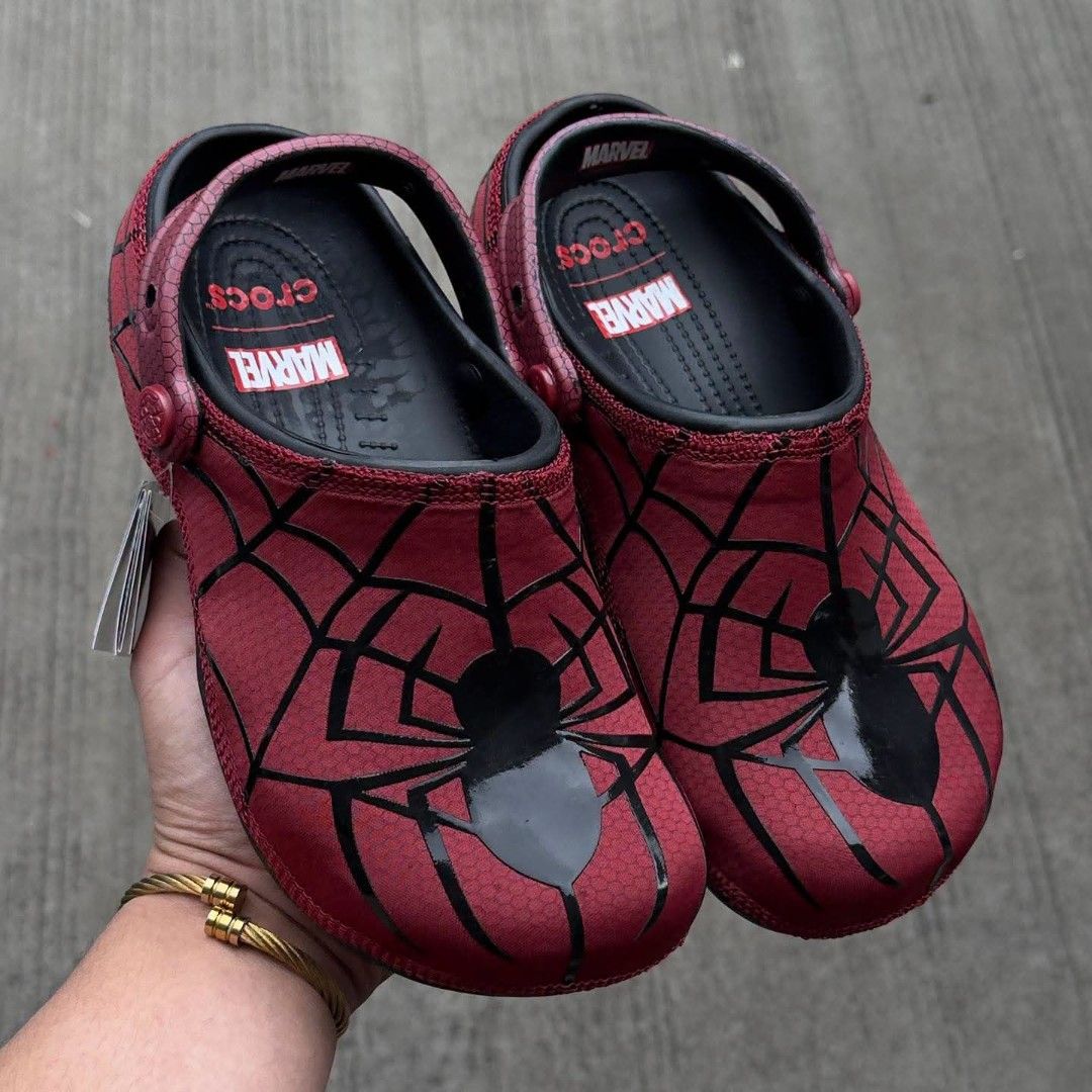 Crocs Marvel spider🕷🕷🕷 (Category: Sneakers) located in Manila. Submitted by josier_181 (Listing ID 1461032769, Image 1). Description: Available now Ma'am/Sir Pm for more details Your order via lalamove COD or GCASH payment. Kung anong nasa post ko po yun po mismo ang dadating na item sa inyo 💯 Good quality and condition Thank you and God bless Womens Size Guide 5US - 36 EU/FR - 22CM 6US - 37 EU/FR - 23CM 6.5US - 37.5 EU/FR - 23.5CM 7US - 38 E