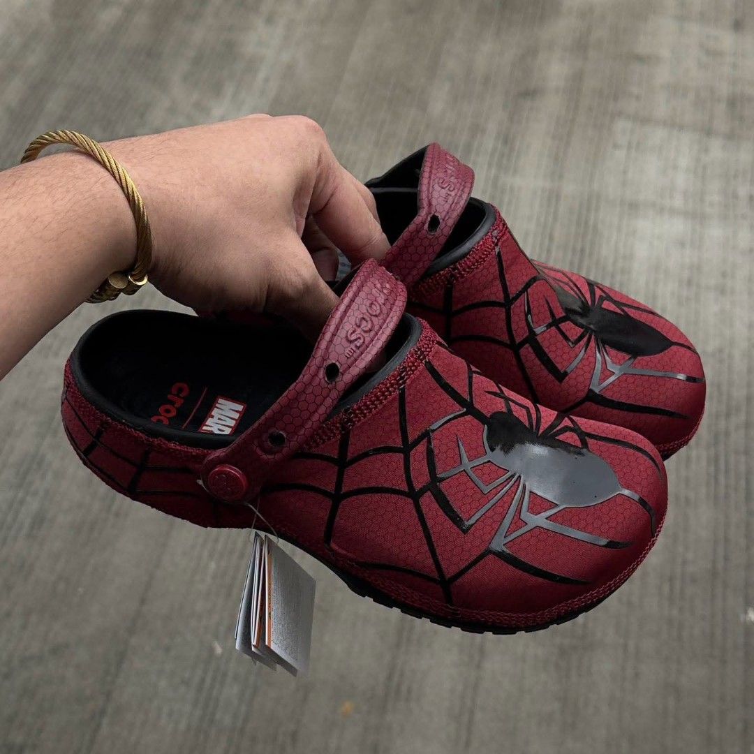 Crocs Marvel spider🕷🕷🕷 (Category: Sneakers) located in Manila. Submitted by josier_181 (Listing ID 1461032769, Image 3). Description: Available now Ma'am/Sir Pm for more details Your order via lalamove COD or GCASH payment. Kung anong nasa post ko po yun po mismo ang dadating na item sa inyo 💯 Good quality and condition Thank you and God bless Womens Size Guide 5US - 36 EU/FR - 22CM 6US - 37 EU/FR - 23CM 6.5US - 37.5 EU/FR - 23.5CM 7US - 38 E