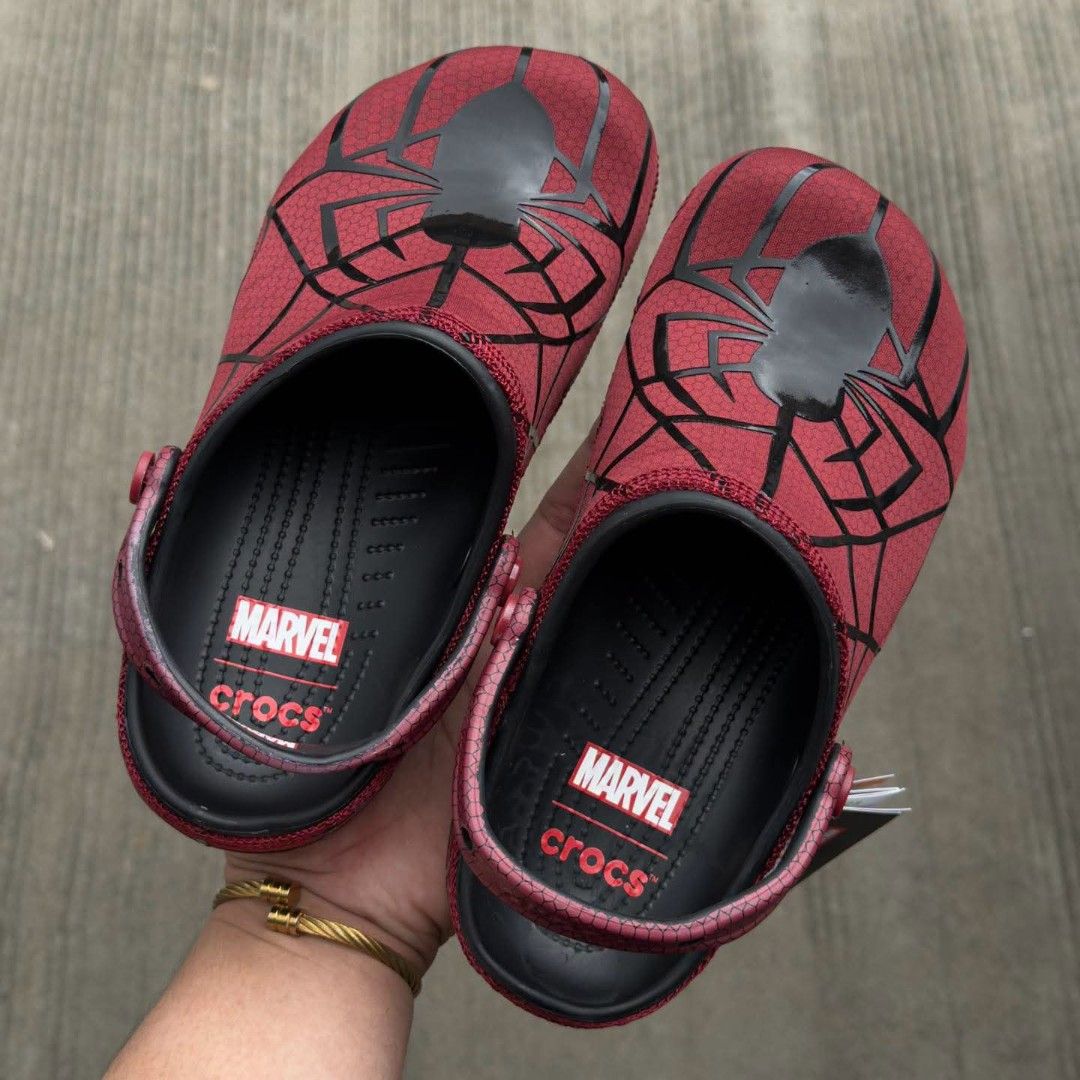 Crocs Marvel spider🕷🕷🕷 (Category: Sneakers) located in Manila. Submitted by josier_181 (Listing ID 1461032769, Image 2). Description: Available now Ma'am/Sir Pm for more details Your order via lalamove COD or GCASH payment. Kung anong nasa post ko po yun po mismo ang dadating na item sa inyo 💯 Good quality and condition Thank you and God bless Womens Size Guide 5US - 36 EU/FR - 22CM 6US - 37 EU/FR - 23CM 6.5US - 37.5 EU/FR - 23.5CM 7US - 38 E