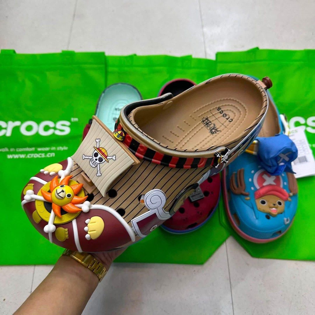 CROCS ONE PIECE (Category: Flats & Sandals) located in Manila. Submitted by justria (Listing ID 1461096482, Image 3). Description: .