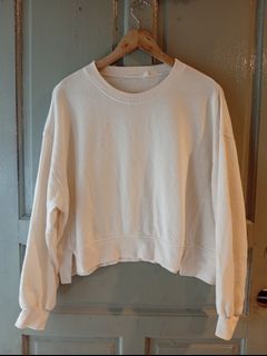 (Category: ) located in . Submitted by original_uniqlo (Listing ID 1460928881, Image 1). Description: .