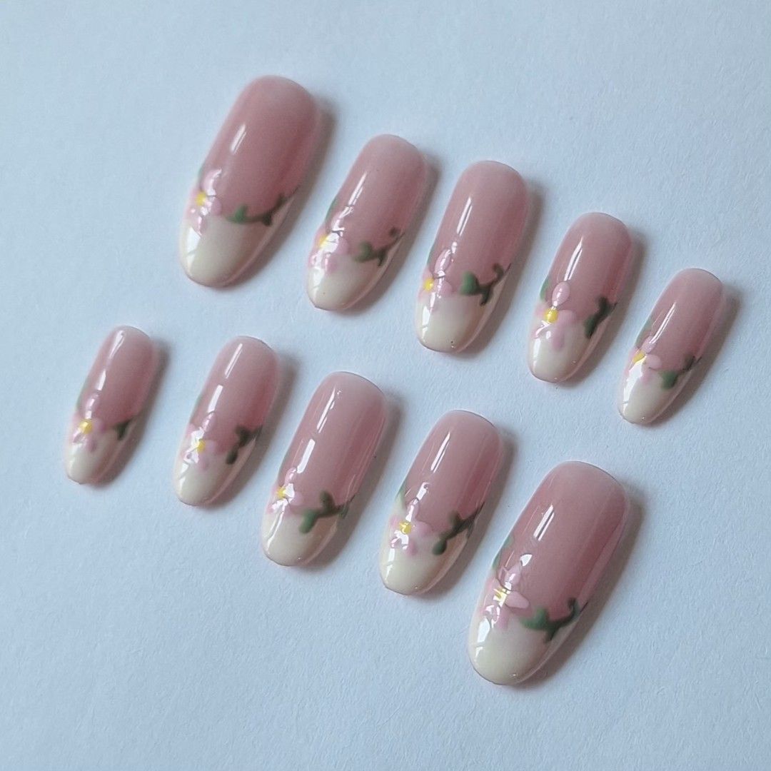 Custom press on nails (Category: Hands & Nails) located in Quezon City. Submitted by luxetips_pressph (Listing ID 1460930697, Image 3). Description: Custom Press On Nails for 250-350php Any shape and length message to order and for inquiries! Inclusions: 📌 Nail Prep Kit (Alcohol Pads, Cuticle Pusher, Nail File) 📌Jelly Glue 📌 Care Card 📌Press On Nails.