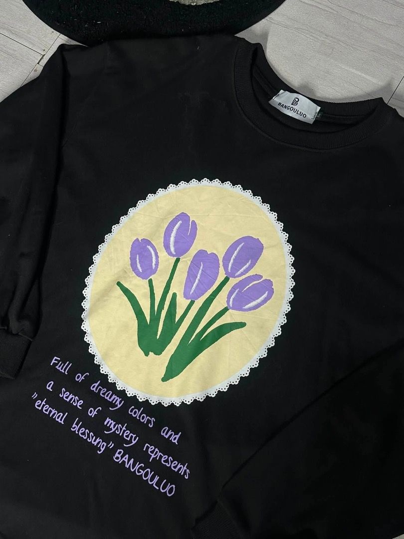 cute black tulips sweater (Category: Sleep and Loungewear) located in Manila. Submitted by nb_thriftshop (Listing ID 1461070348, Image 2). Description: 27.5 length 22 width medium to large no issue need wash height 5'5 weight 65 kg .
