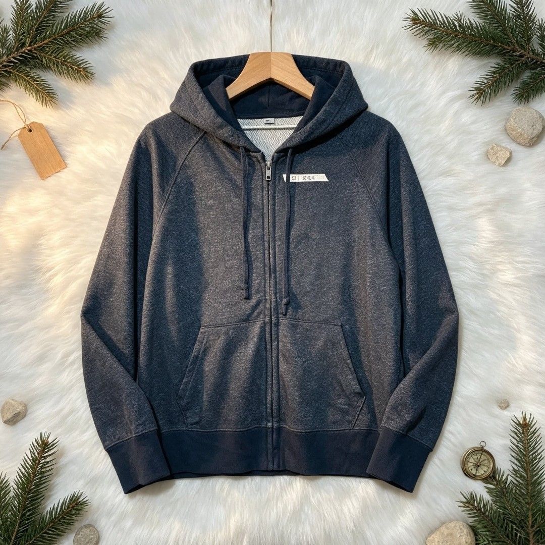 Dark Grey Zip-Up Hoodie (Category: Hoodies) located in Manila. Submitted by momofunodos (Listing ID 1460966600, Image 1). Description: - Comfortable dark grey zip-up hoodie - Features a drawstring hood - Convenient front pockets - Subtle logo detail on the chest - Ideal for casual wear or layering - Pairs well with jeans or joggers.