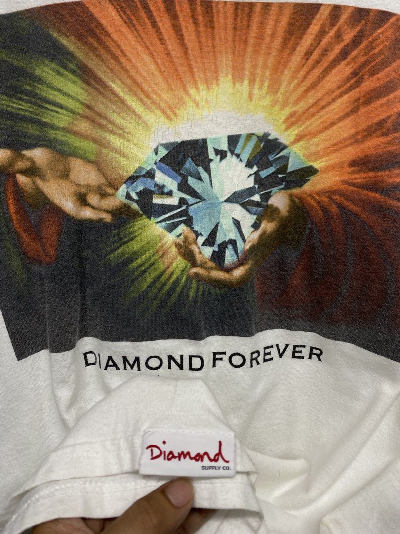Diamond supply (Category: Activewear) located in Manila. Submitted by freshfindresale (Listing ID 1461065707, Image 3). Description: Mine: 200 Small (18/27) Good condition Need wash Minimal hairline, Washable dirts.