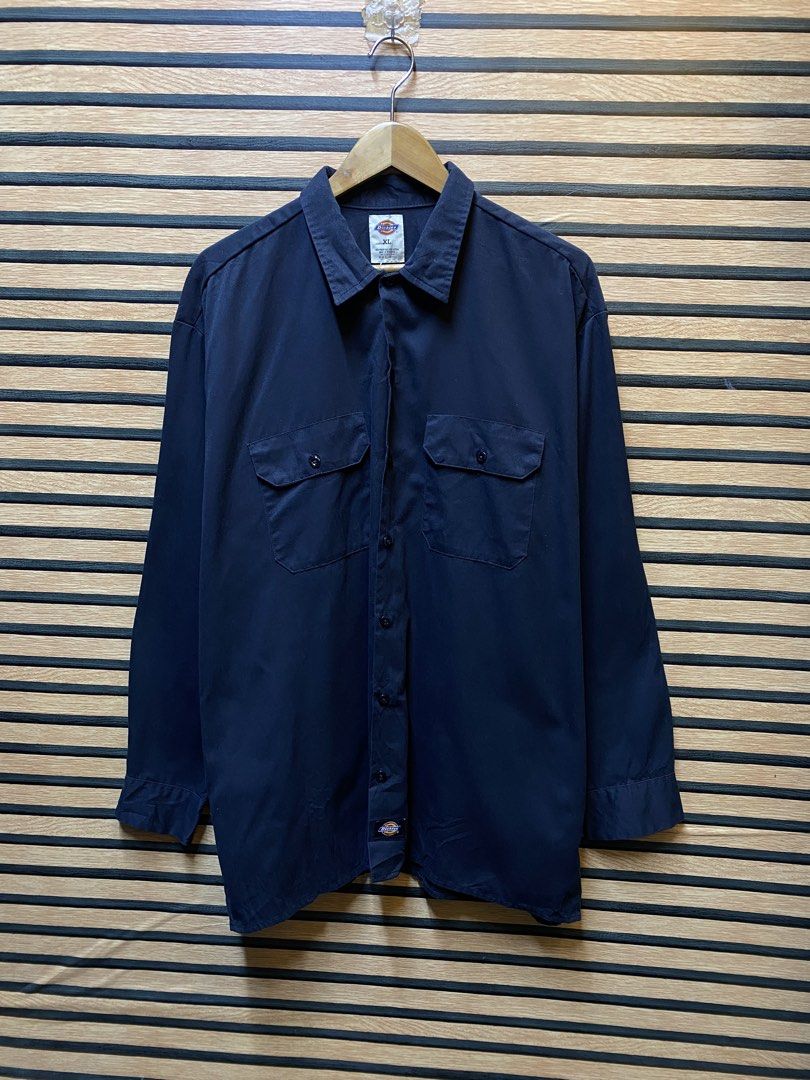 DICKIES BOTTOM DOWN (Category: Coats, Jackets and Outerwear) located in Makati City. Submitted by drip.poww (Listing ID 1460957975, Image 1). Description: - Authentic Dickies - Color: Black - Size: XXL - Dimes: 26x31 - Authentic - Excellent condition - Need wash, fresh from bale - Material: 100% Cotton Please don’t expect too much—these are thrifted (ukay) items. 😊 !!STILL NEGOTIABLE!!.