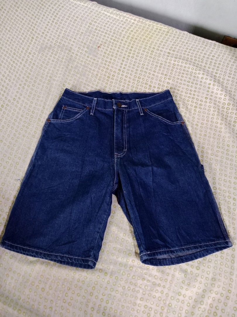 Dickies Denim Carpenter Shorts Size 30 (Category: Shorts) located in Bacolod City. Submitted by jorengrate26639 (Listing ID 1460988955, Image 3). Description: - Dickies Brand New condition - Dickies dark wash denim carpenter shorts - Classic workwear style - Multiple pockets and hammer loop - Button fly closure - Made from 100% cotton - Ideal for everyday wear or work.