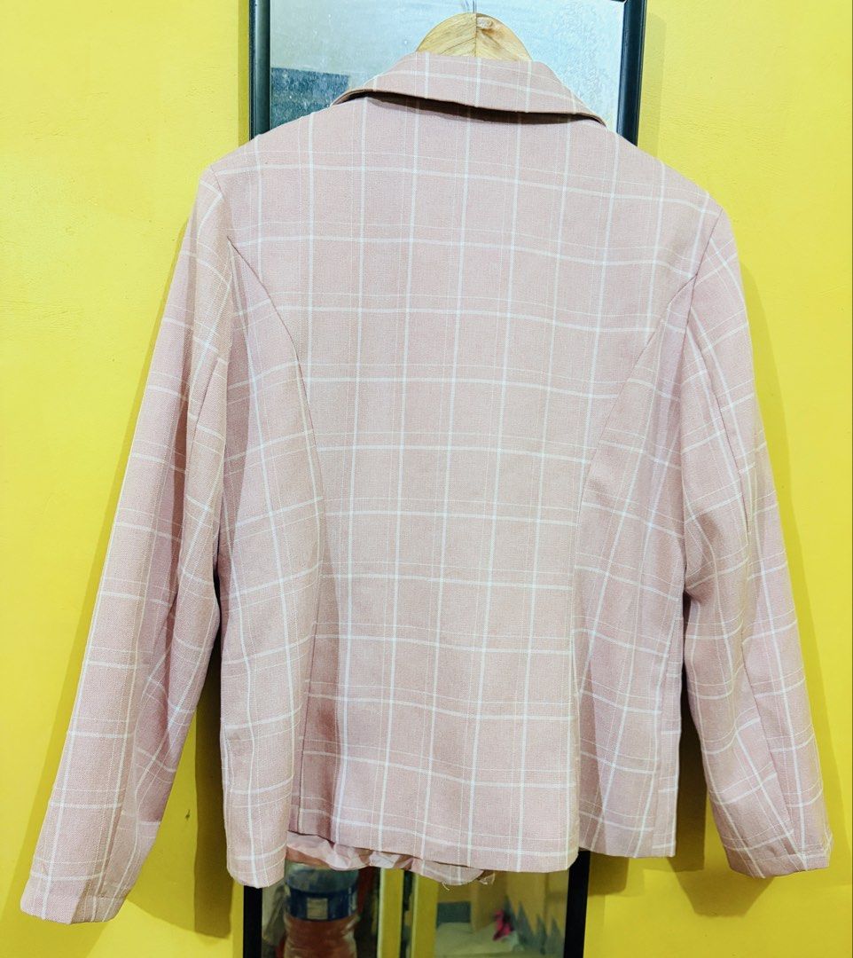 Dickies Pink Plaid Blazer (Category: Coats, Jackets and Outerwear) located in Caloocan City. Submitted by thriftsbypochi (Listing ID 1461027507, Image 2). Description: - Dickies pink plaid blazer - Single button closure - Two front flap pockets - Fully lined interior - Size: 3XL - Ideal for a smart casual look.