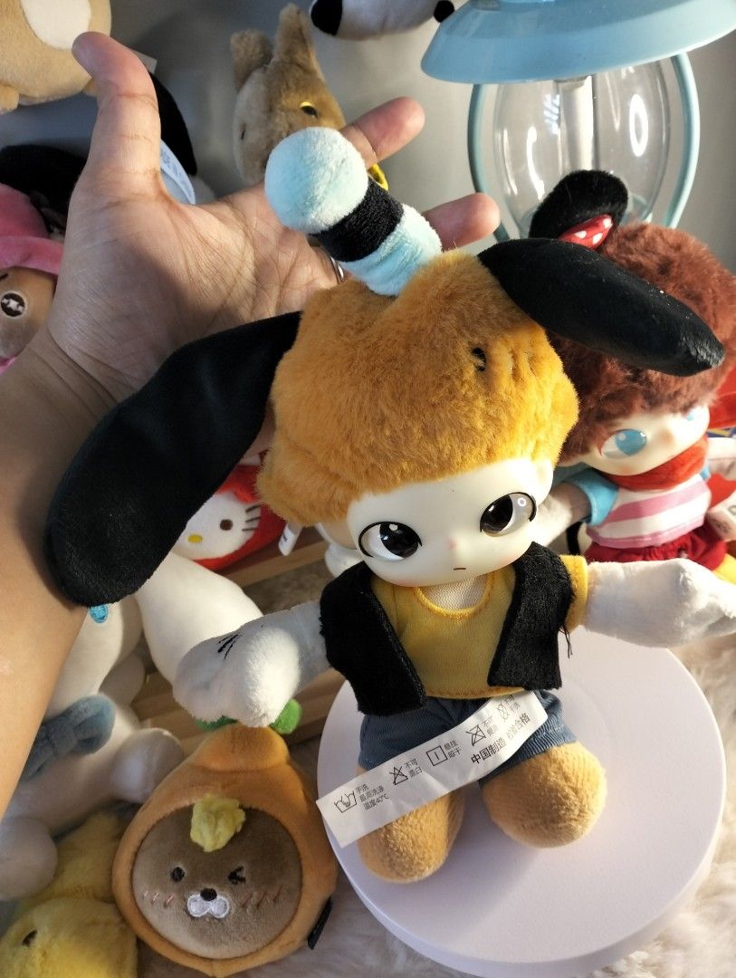 Dimoo world Popmart X Disney series (Category: Designer & Blind Box Toys) located in Manila. Submitted by alayassulittipidfinds (Listing ID 1461106615, Image 3). Description: or better offer.