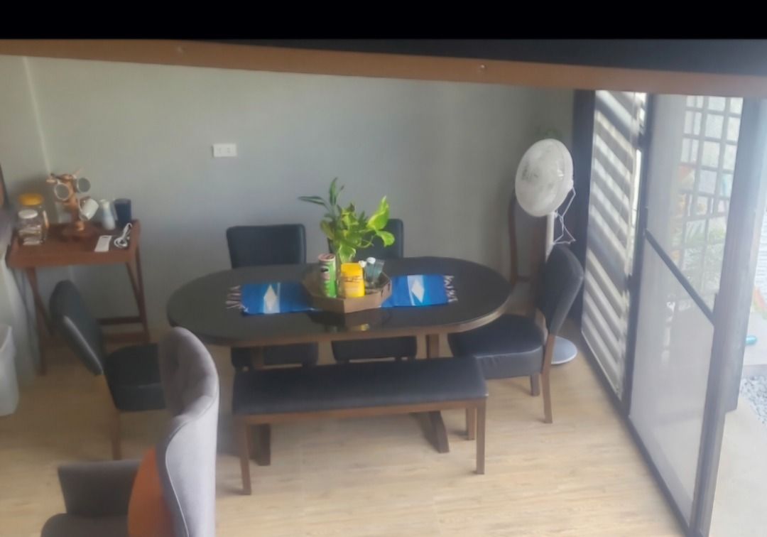 Dining Set 6 seater (Category: Coffee & Tea Tableware) located in Caloocan City. Submitted by goodseller1003 (Listing ID 1460934897, Image 3). Description: Dining Table for Sale! 🍽️ Good as new and well-maintained dining table with leather seats and a glass tabletop. Perfect for your dining area and ready to use..