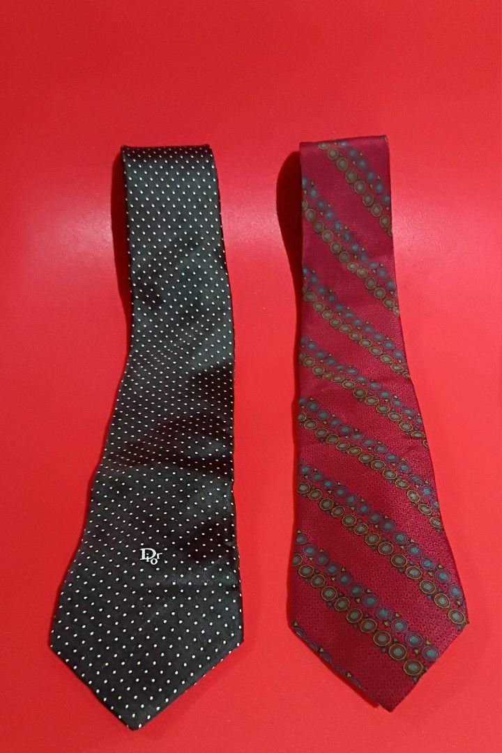 Dior bundle necktie (Category: Ties) located in Quezon City. Submitted by threetwotwo2ndaccount (Listing ID 1460935688, Image 1). Description: Dior bundle necktie good condition issue: kayo na lang magpadry clean bawal sa maselan bawal sa barat.