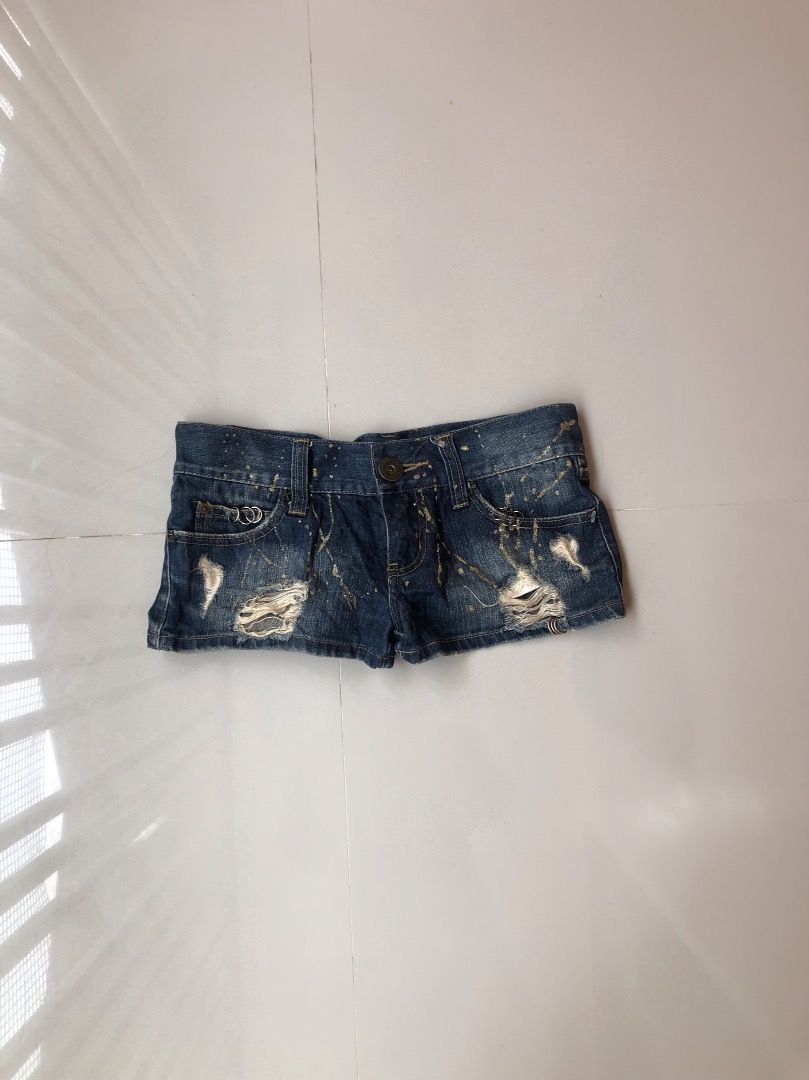 Distressed Denim Shorts with Paint Splatter (Category: Shorts) located in Davao. Submitted by christ07_fox (Listing ID 1461002345, Image 1). Description: - Unique blue denim shorts - Distressed details and paint splatter for a cool look - Secure button and zip closure - Functional front and back pockets - Belt loops for customization - Ideal for casual everyday wear.