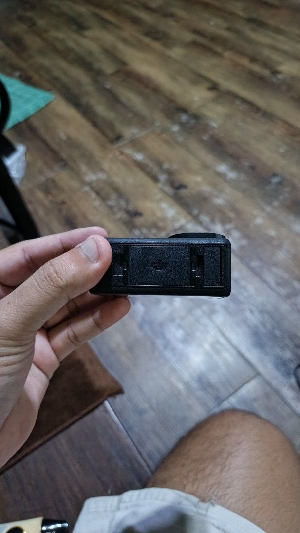 DJI Action 5 Osmo Action Camera WITH DJI MIC (Category: Video Cameras) located in San Pedro. Submitted by boo061994 (Listing ID 1460958415, Image 3). Description: DJI OSMO ACTION 5 PRO WITH DJI MIC FOR SALE NASA PIC NA PO LAHAT NG INCLUSION ALL IN. READY FOR VLOGGING PRICE SLIGHTLY NEGOTIABLE RFS REMATA SANGLA .