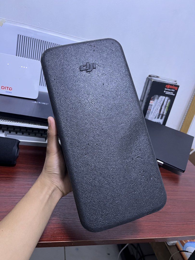 Dji Osmo mobile 2 (Category: Cases & Sleeves) located in Pinamalayan. Submitted by zamax_1 (Listing ID 1461046914, Image 1). Description: .
