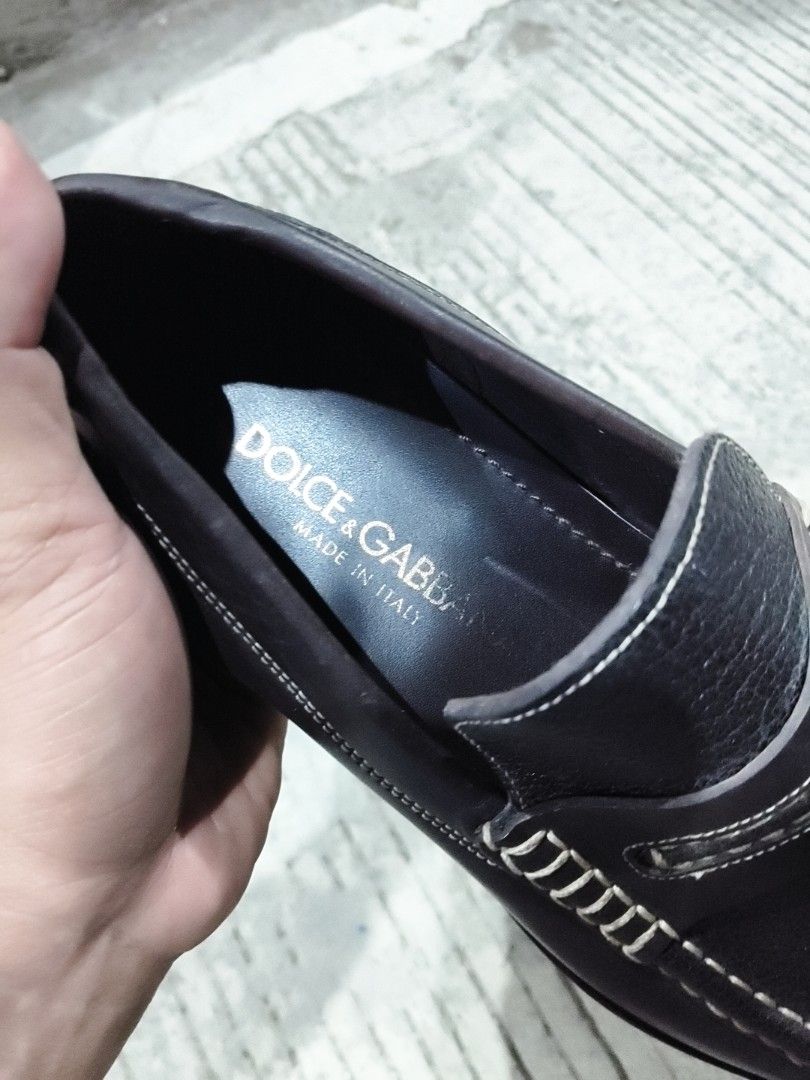 Dolce & Gabbana (Category: Casual Shoes) located in Mandaue City. Submitted by prekfinds (Listing ID 1461039001, Image 3). Description: Dolce & Gabbana Leather Loafer Excellentcondition Size: 7Us Very minimal heel drag No other flaws.