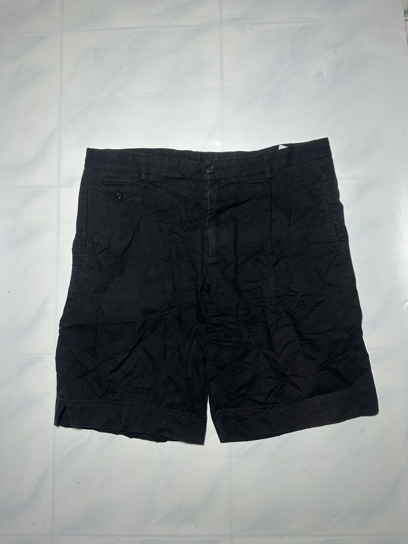 Dolce & Gabbana Chino Shorts (Category: Shorts) located in Bacolod City. Submitted by 2k.archives (Listing ID 1461084233, Image 1). Description: Excellent Condition No Issue Needswash Authentic 50 Tagged .