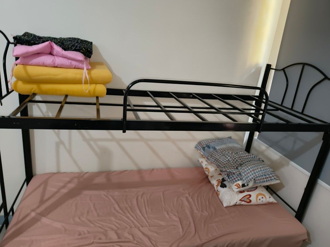 Double Deck Bed Frame (Category: Bed Frames & Mattresses) located in Manila. Submitted by dddddddirk (Listing ID 1460966754, Image 2). Description: Bed frame - 3000 with Mattress (Emma) - 5500 Negotiable po ang 5500 if kayo po ang bahala sa pagkuha :) Pick-up at Bicutan, Taguig.