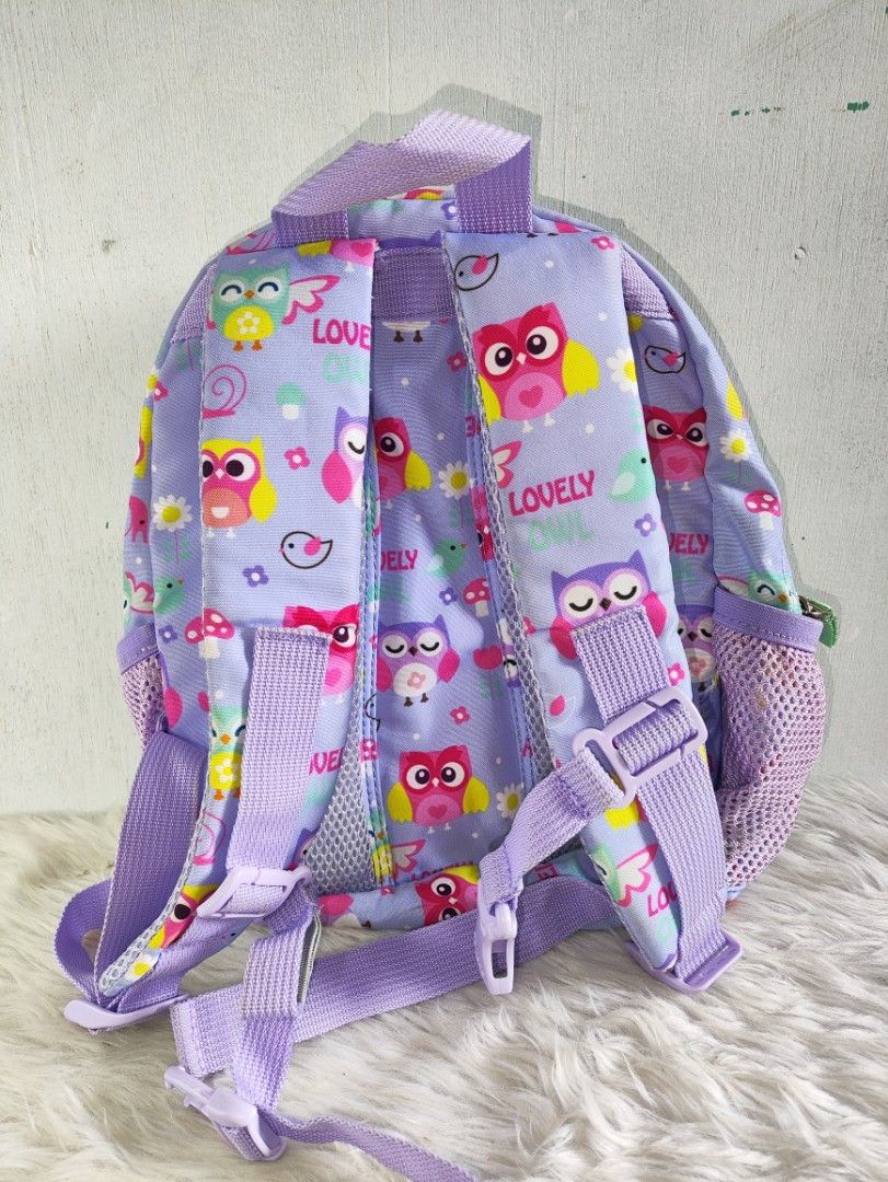 Dr. Kong Smart Kids Ergonomic Backpack (Category: Babies & Kids Fashion) located in Cavite. Submitted by tinetaclesss (Listing ID 1460932342, Image 3). Description: - Dr. Kong specializes in ergonomically designed footwear and school gear. Their backpacks are popular for integrated "Smart Spine-protecting" or "Spine Pressure-Free" features, which utilize structured back padding and specialized weight distribution to reduce strain on young childre