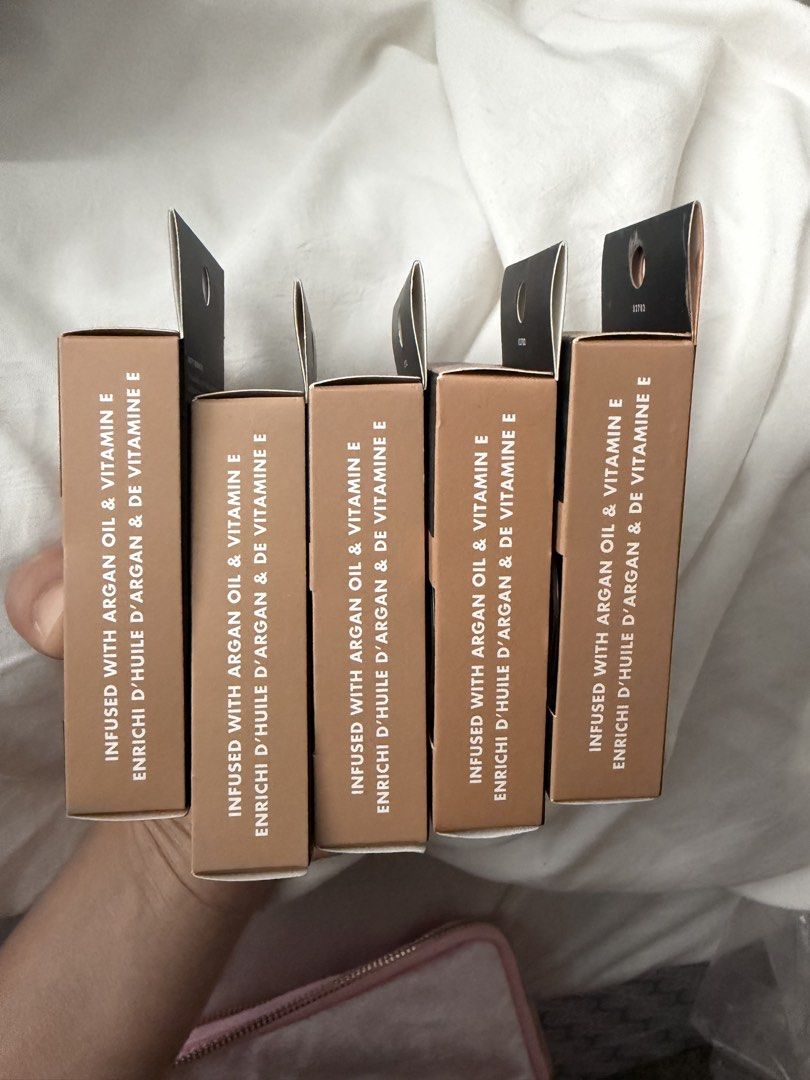 e.l.f putty bronzer tan lines (Category: Makeup) located in Rizal. Submitted by dressn (Listing ID 1461004199, Image 3). Description: e.l.f putty bronzer Shade: tan lines Brand new onhand (from USA) PHP 300/each PHP 1000/bundle of 5 .