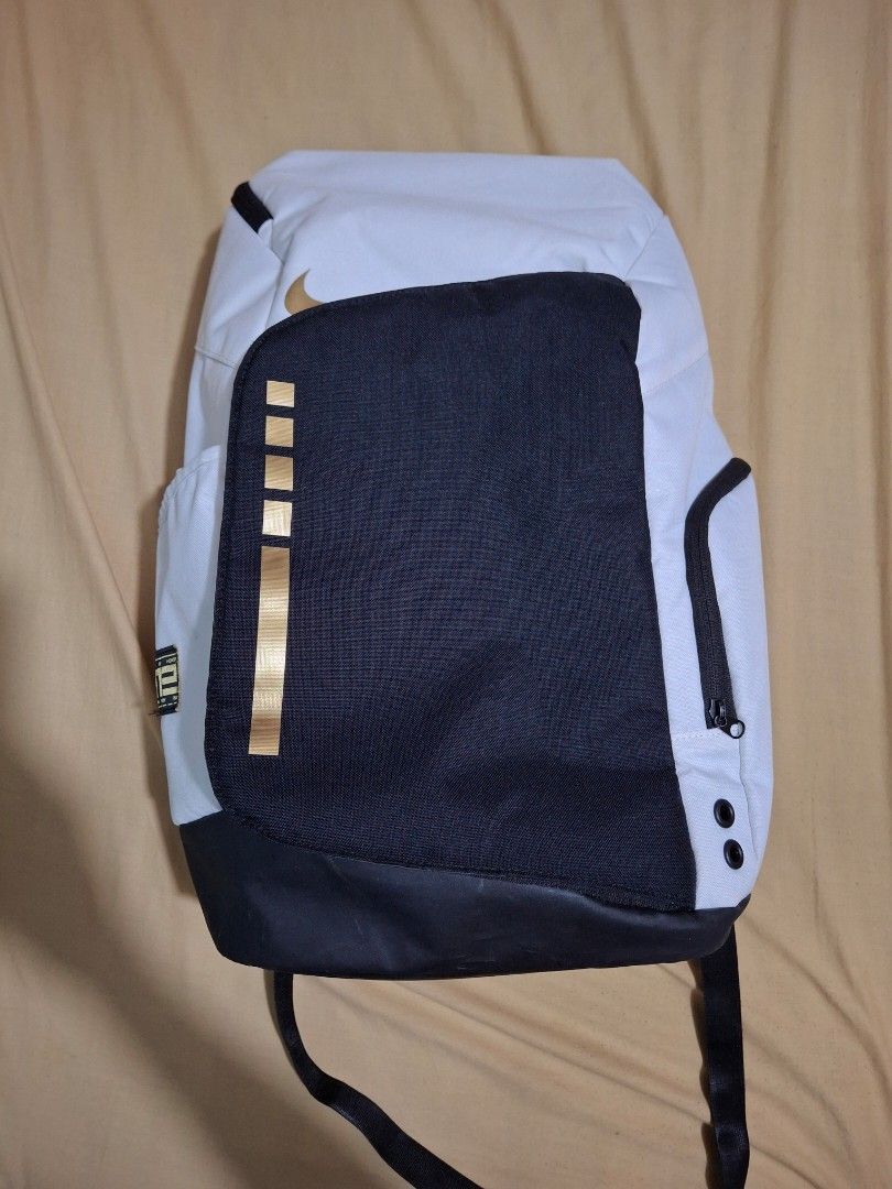 ELITE BAG V2 WHITE GOLD (Category: Backpacks) located in Manila. Submitted by thriftttitems (Listing ID 1461016220, Image 1). Description: PM FOR MORE DETAILS NEGOTIABLE WALA SIYANG DREADS PERO ALL GOODS NAMAN YUNG MGA ZIPPERS PWEDE DIN PAG SWAP.