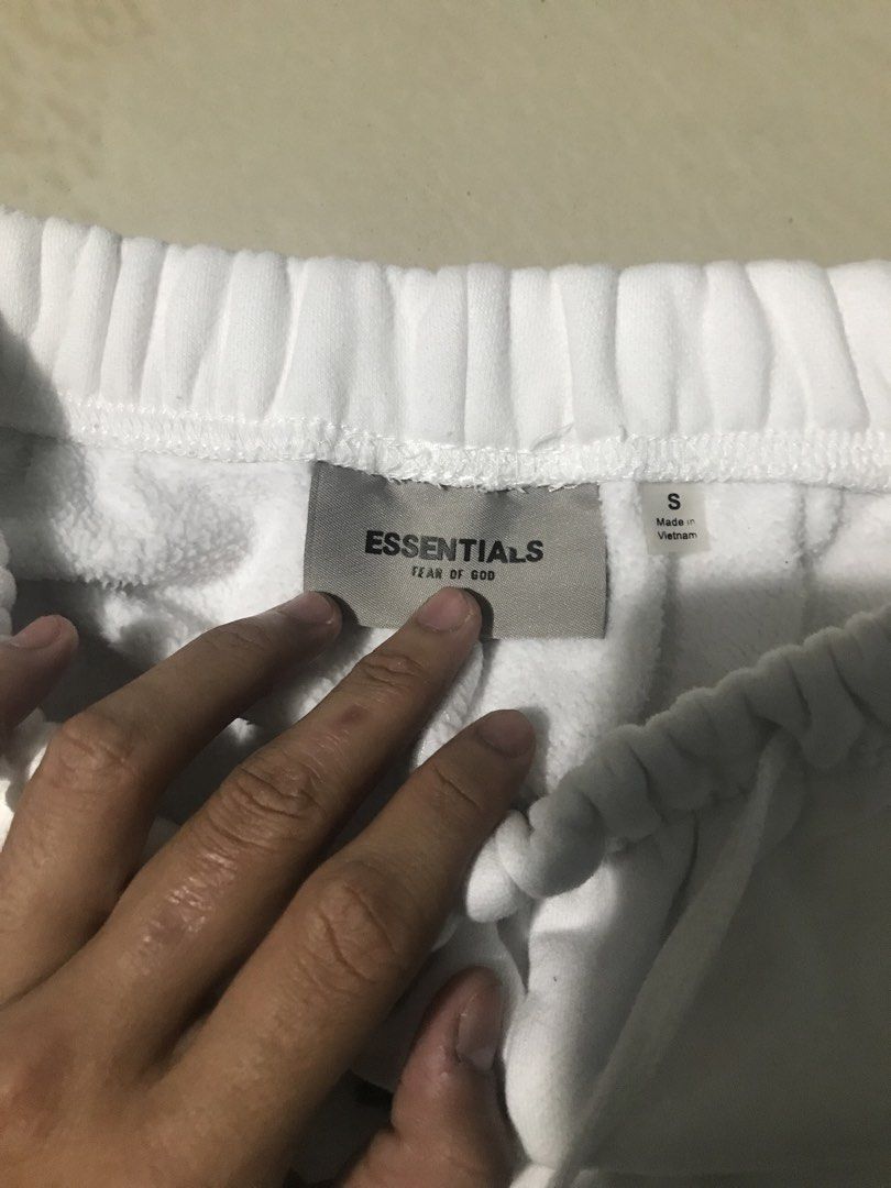 ESSENTIAL JOGGER (Category: Joggers) located in Manila. Submitted by triptothrift31 (Listing ID 1460996446, Image 3). Description: NO ISSUES, OFF/LEGIT FOR SAFETY .