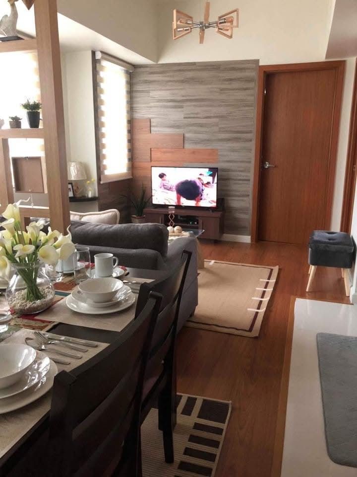 Eton Tower Makati 2BR (Category: Apartments & Condos) located in Taguig. Submitted by truefox.f2173c (Listing ID 1460926837, Image 3). Description: Floor area: 56 sqm 2 bedrooms 2 bathrooms Fully furnished Unit Inclusion: 3 units air-condition Television Refrigerator Stove with wood ridge Washing machine Microwave Water dispenser Rice cooker 2 unit bathroom Water Heater For Sale for P16M gross For Rent for P65k/month including dues Photos: https: