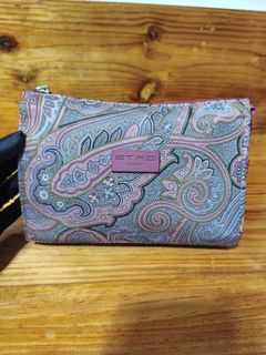(Category: ) located in . Submitted by queenlyne_vintage_rare_finds (Listing ID 1461023971, Image 1). Description: .