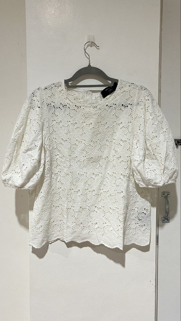 Eyelet Top (Category: Blouses) located in Cebu City. Submitted by fromreggg (Listing ID 1461073491, Image 1). Description: Eyelet top Fits M-L No issues P200.