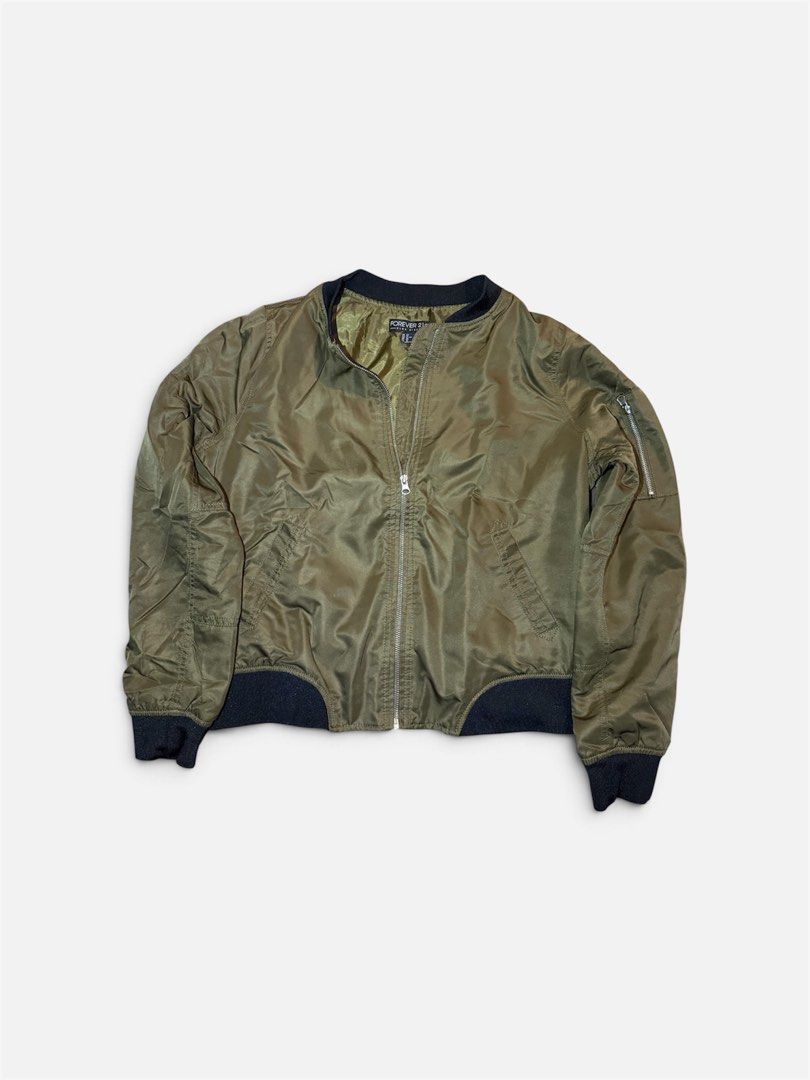 F21 Bomber Jacket (Category: Coats, Jackets and Outerwear) located in Cainta. Submitted by ja.dls (Listing ID 1461033350, Image 1). Description: Still in good condition.