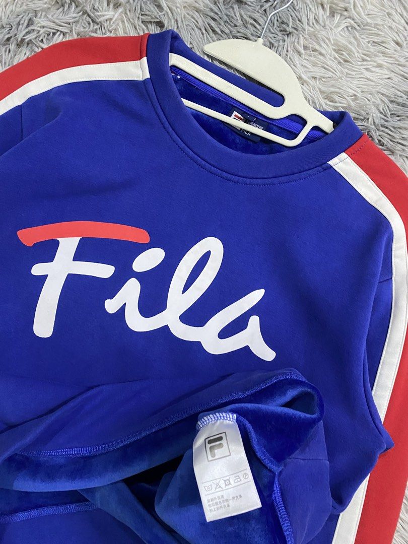 Fila Sweater (Category: Coats, Jackets and Outerwear) located in Manila. Submitted by kurtmnla (Listing ID 1461090565, Image 3). Description: Fila Sweater Size M fit/ Unisex Dimes 20x25 Good condition/ no issue 📍Quezon city.