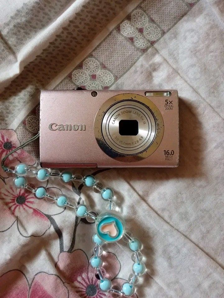 FOR SALE CANON POWERSHOT A2400 IS (Category: Cameras) located in Manila. Submitted by livejennilyn_06c8 (Listing ID 1460930438, Image 2). Description: ‎NO ISSUE ‎payment: gcash (payment first) ‎📍 Manila, can ship via j&t.