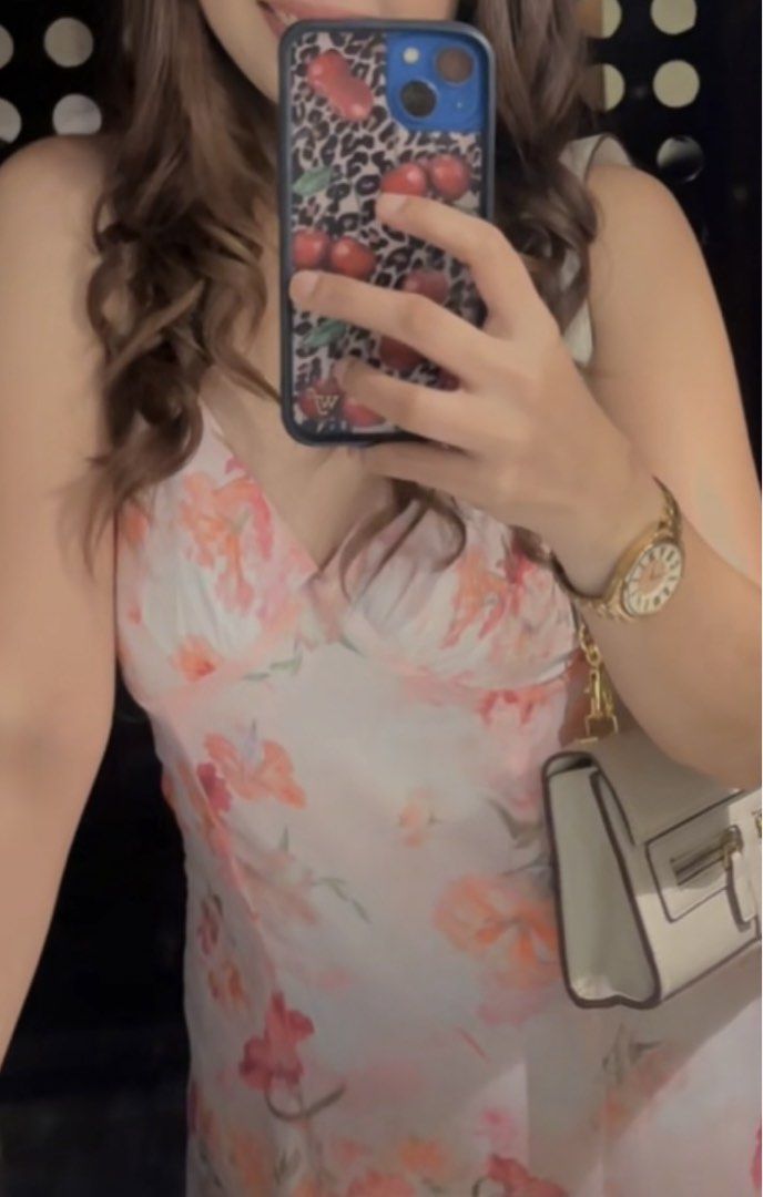 FOR SALE: Php 650 (Category: Dresses) located in Manila. Submitted by dresses_for_days (Listing ID 1461037753, Image 3). Description: Used once, medium size but can fit up to semi-large.