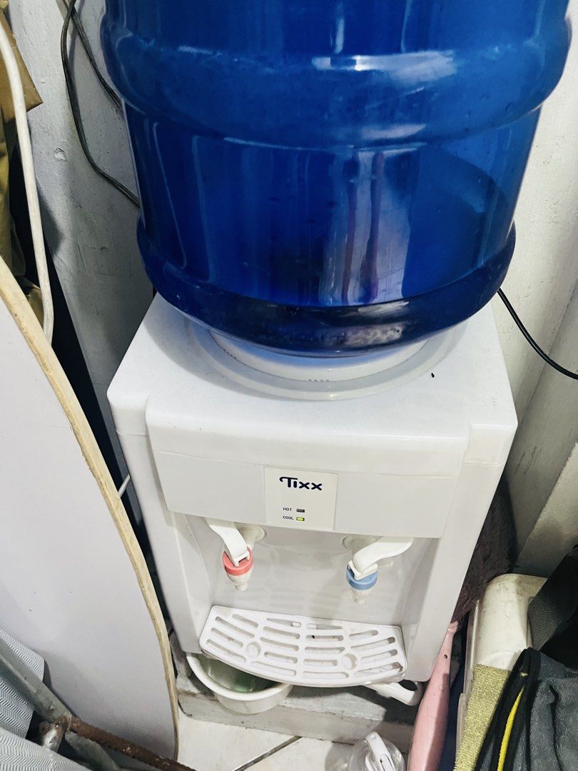 For Take All (Category: Air Purifiers & Dehumidifiers) located in Quezon City. Submitted by wacpon_061972 (Listing ID 1461009981, Image 3). Description: * (2) Portable Evaporative Air Coolers – 1 Large & 1 Small * (1) Tent – 3m × 3m * (1) Wall Fan * (1) Water Dispenser with Bottle – Hot & Cold.