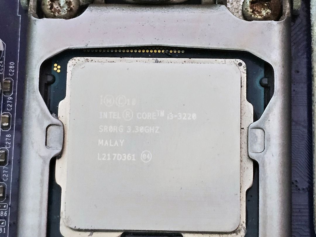 Foxconn h61mxv-le motherboard, intel core i3-3220 3rd gen processor bundle (Category: Desktops) located in Paranaque City. Submitted by leejay.vidal (Listing ID 1460928184, Image 3). Description: Note: Please read first before inquiring Hindi na ako magrereply kung nandito na ang sagot sa details ng ad. Motherboard processor and ram bundle Foxconn h61mxv-le motherboard, intel core i3-3220 3rd gen processor 2cores 4threads 3.3ghz with orig intel c
